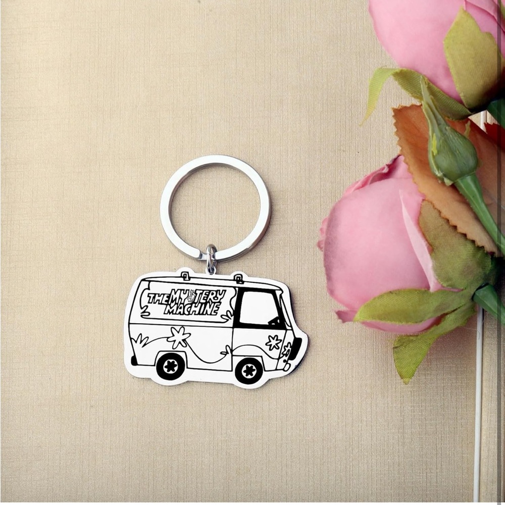 Scooby Doo Mystery Machine Keychain - Picture 3 of 7